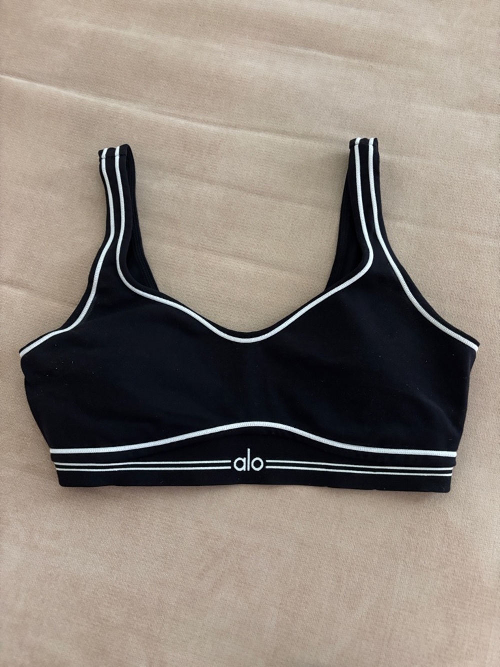 Alo heart throb bra